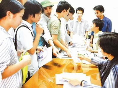 Các trường đại học lách luật tuyển sinh